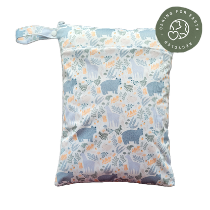 The Swedish Forest | Wetbag medium: Humleblomster grön - - MamaMilla