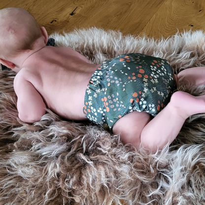 Der schwedische Wald | Taschenwindel | Schleim 3-15kg: Hopfenblüten weiß / Keine Einlagen - - MamaMilla